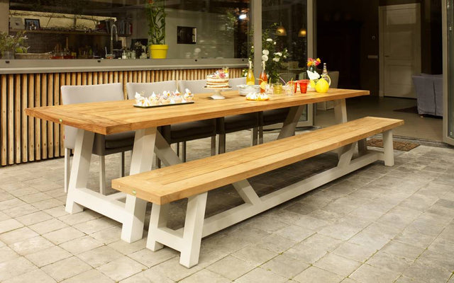 SUNS-Green-Bolano-DiningTable-Mood-02