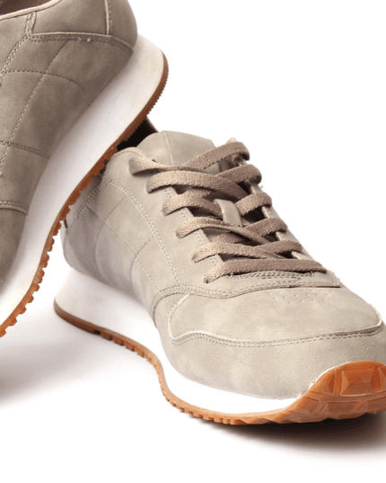 Cream coloured sneaker