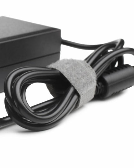 Universal laptop charger