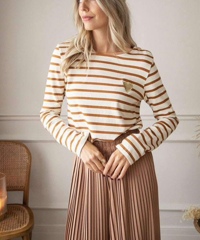 Beating Heart Stripes & Buttons Camel - Longsleeve