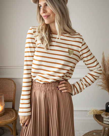 Beating Heart Stripes & Buttons Camel - Longsleeve