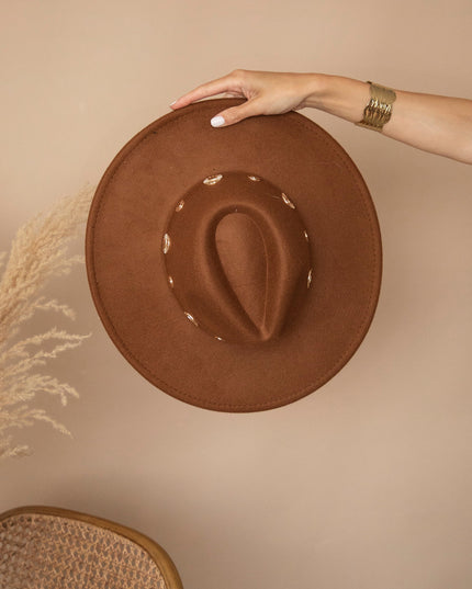New Cowgirl In Town Caramel - Hoed