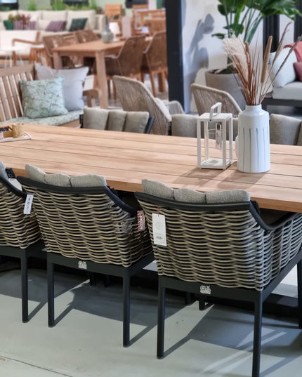SHOWROOMSALE 50 % KORTING George Tuintafel 280x100 | 6x Milou tuinstoel |